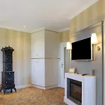 Kurhaus 3*