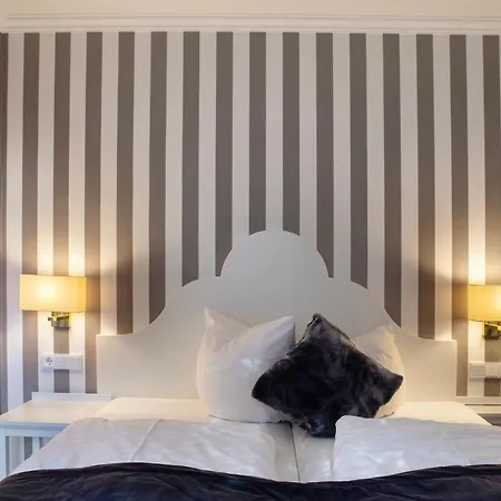 Kurhaus * Masserberg