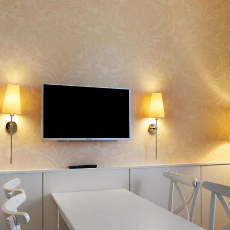 Konukevi Kurhaus 3*