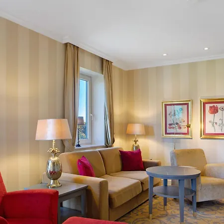 Kurhaus Konukevi 3*
