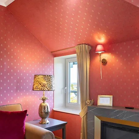Kurhaus 3*